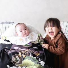 楽しそうなきょうだいの写真