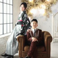 小学校卒業袴を着たきょうだい写真