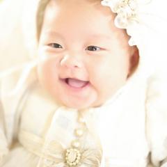ドレスを着たあかちゃん