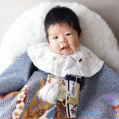 お宮参りのあかちゃん