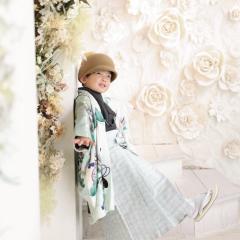 帽子をかぶった男の子