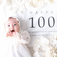 生まれて100日の記念に写真撮ったよ