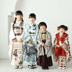 兄弟みんなでお着物着て写真撮ったよ